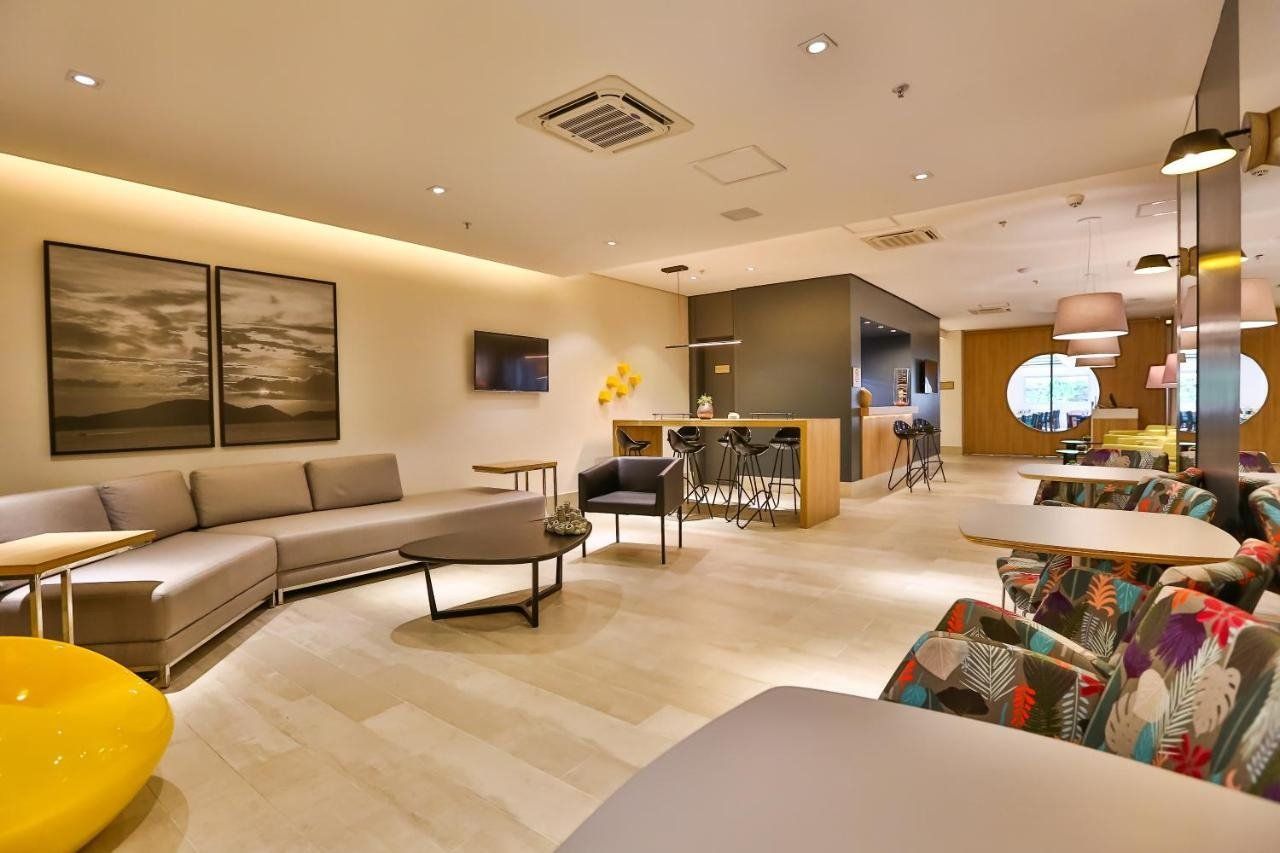 Helbor Stay Santos – Studio de 25m².