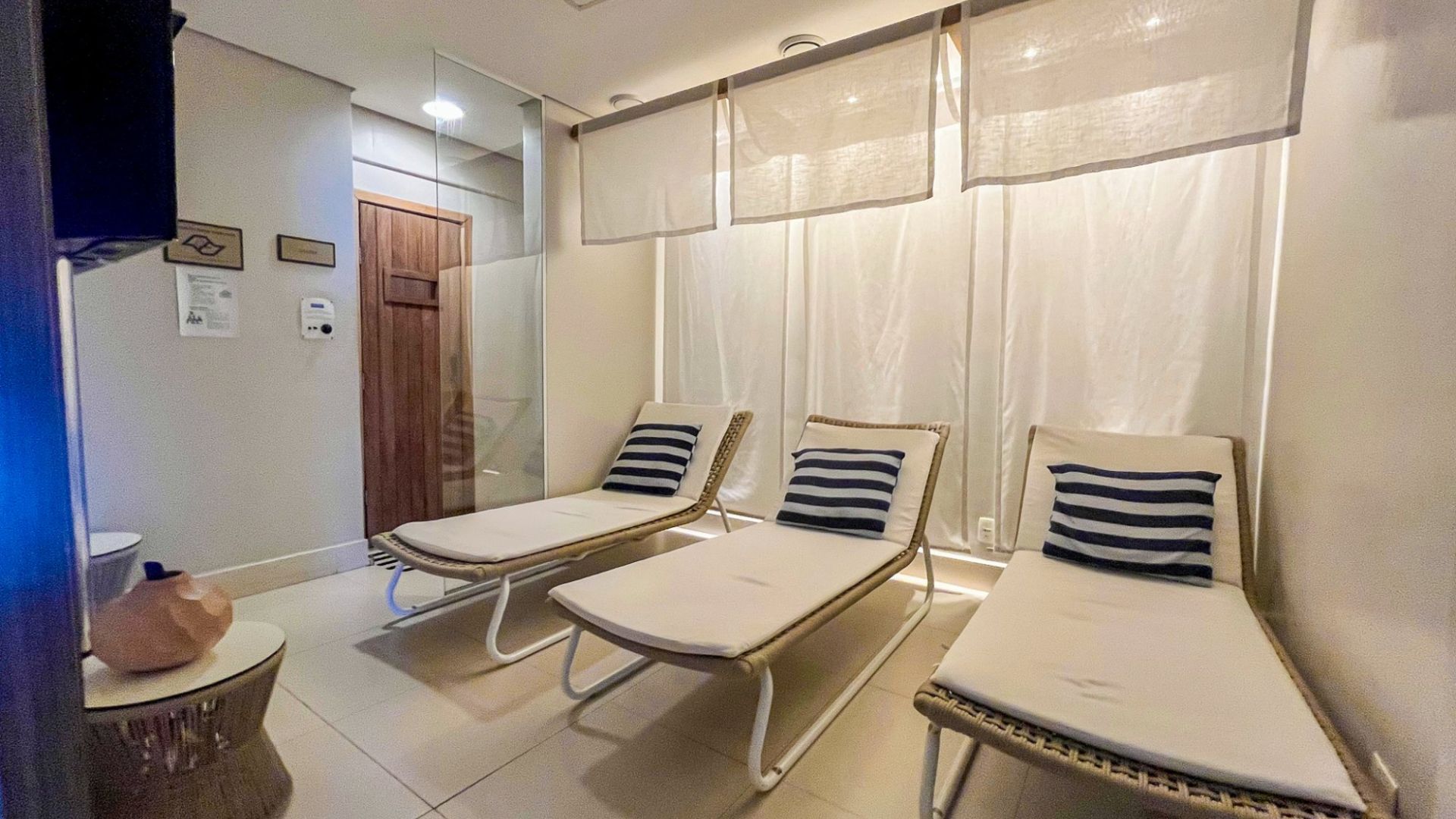Helbor Stay Santos – Studio de 25m².