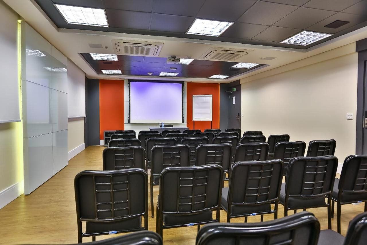 Helbor Stay Santos – Studio de 25m².